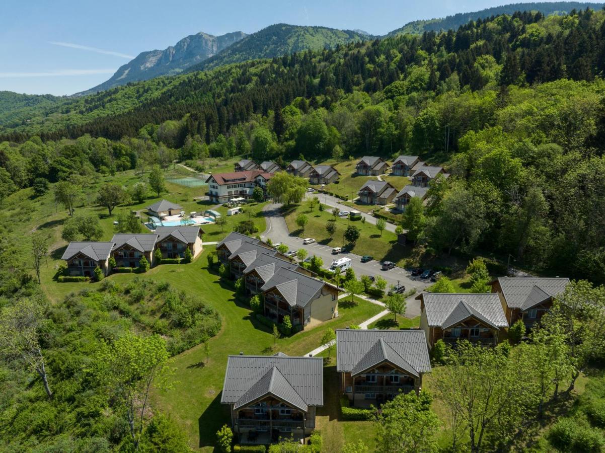 Garden & City Evian - Лугрин Экстерьер фото